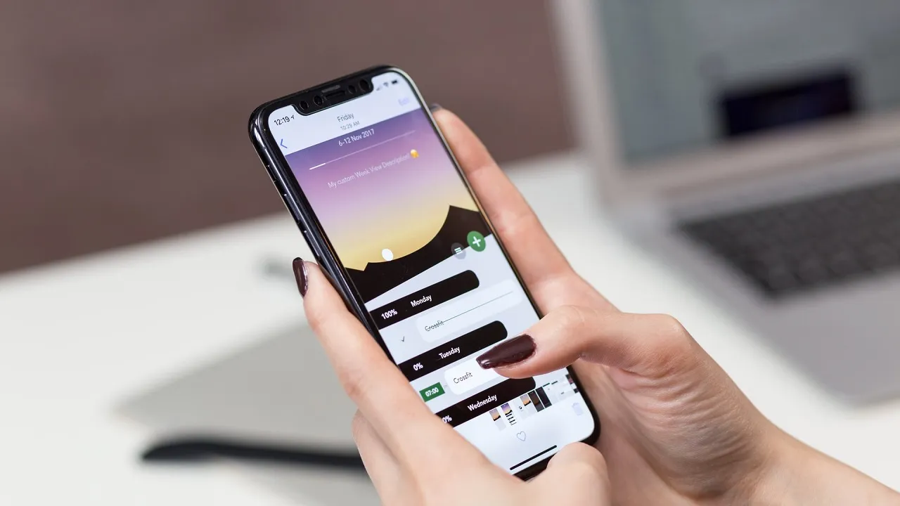 Layar HP yang tidak bergerak saat disentuh